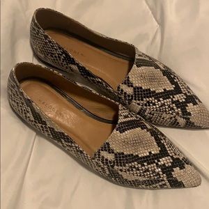 Halogen - Kendra pointy toe loafer